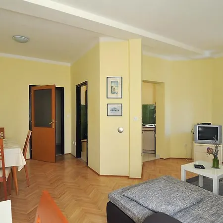 Clementa Apartment *